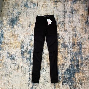 FASHIONNOVA skinny knee-ripped jeans- black, US 3